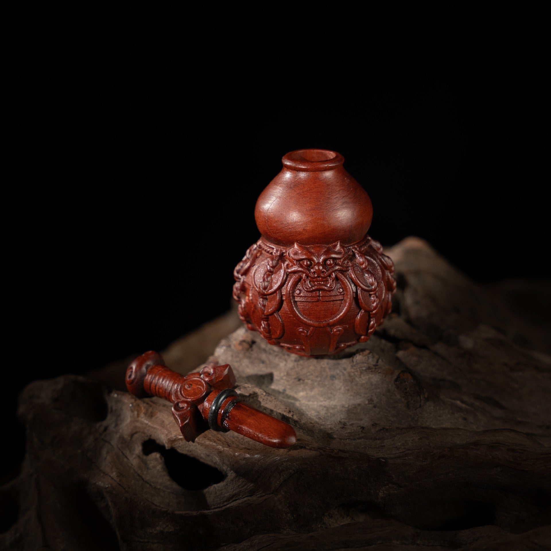 Thunder-Struck Wood Evil-Dispelling Gourd